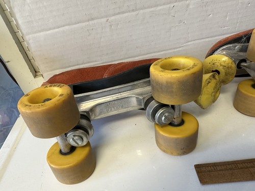 Vintage Roller Derby 88 Skates 970 Two Tone Suede Leather Women Size 8 - Picture 12 of 18