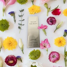 Tan-Luxe The Body Illuminating Self-Tan Drops 1.01 fl oz Light Medium NIB