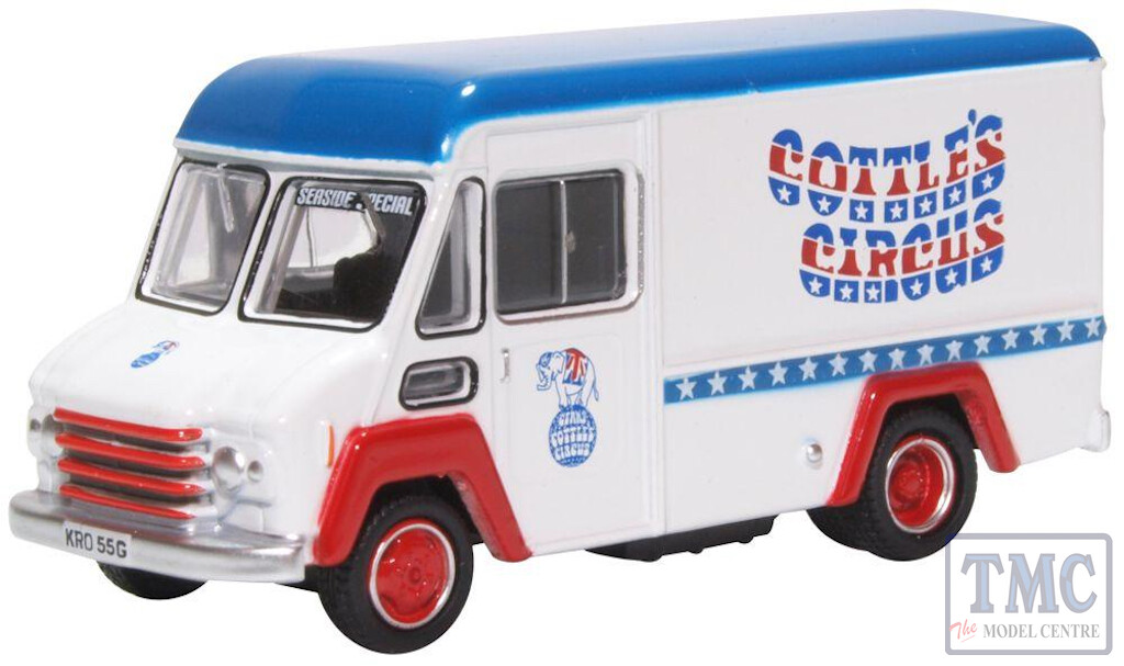 76CWT008 Oxford Diecast OO Gauge Gerry Cottles Circus Commer Walk Thru