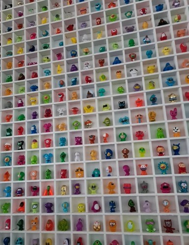 Bespoke Handcrafted Display Board And 324 Gogo Crazy Bones By Dolly Fixtures - Picture 8 of 12