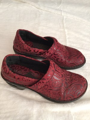 boc nursing clogs