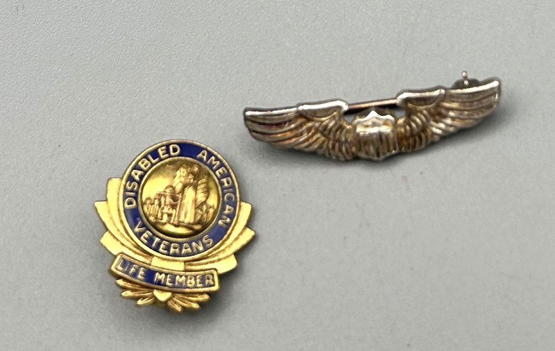 WWII Sterling AAF Pilot Wings Badge & Disabled American Veterans Life Member Pin