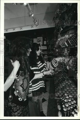 #ad Press Photo Shoppers browse soap display at The Body Shop in New York mall $24.99