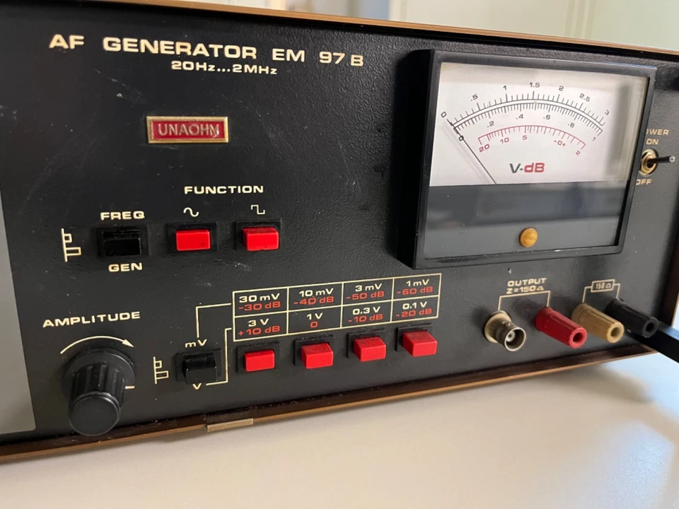 AF GENERATOR EM 97 B UNAOHM - Generatore di onde e segnali - Vintage Anni 70/80 Foto 3 de 4