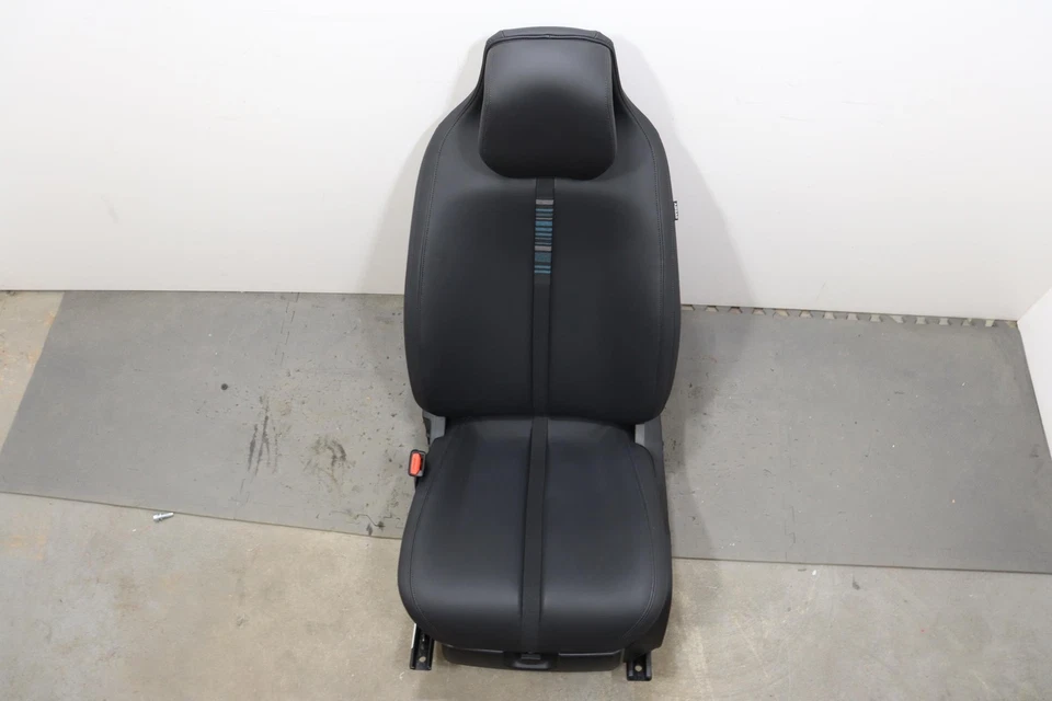 2023 -2024 FISKER OCEAN FRONT SEAT LEFT LETHERETTE CUSHION ASSEMBLY OEM BLACK_BL - Image 4 of 4