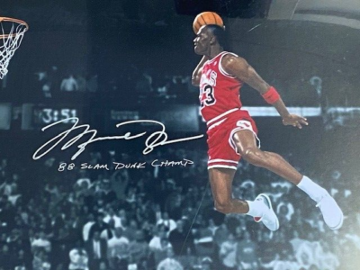 マイケルジョーダン ゴールドサインフォト1988年　ザ　ダンク鑑定書付き マイケルジョーダン ゴールドサインフォト1988年 ザ ダンク鑑定