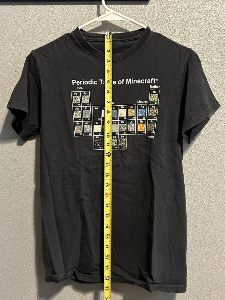 Camiseta Niños Mojang Jinx Negra Talla Pequeña Tabla Periódica de Minecraft MEDIDAS Foto 3 de 4