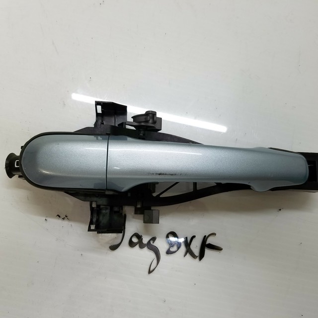 20122015 Jaguar XF RIGHT FRONT EXTERIOR DOOR HANDLE OEM eBay