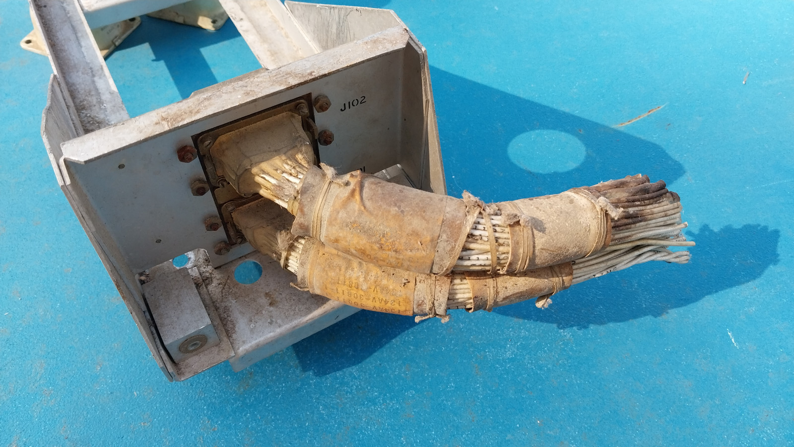 Nice Military 1960s Aircraft ASN-35 Mount / Old Vintage Nav Radio Tube ...