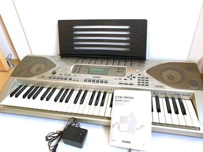 Casio CTK-900 Full-Size Key MIDI Keyboard , 61 Keys, Preset Tones/User  Tones 600 / 224 Total of 824 Tones, 176 rhythms, Stereo Sampled Piano  Tones, Digital Effects/Reverbs 242 (CTK900 CTK 900)
