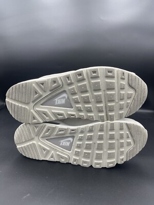 Nike Air Max Command Women's Size 7.5 Athletic Sneakers