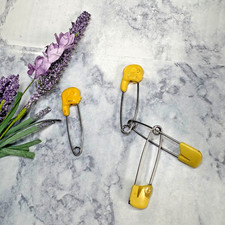 Vintage Baby Nappy Cloth Diaper Pins 1950s-70s Ducks Well-Made Still Yellow