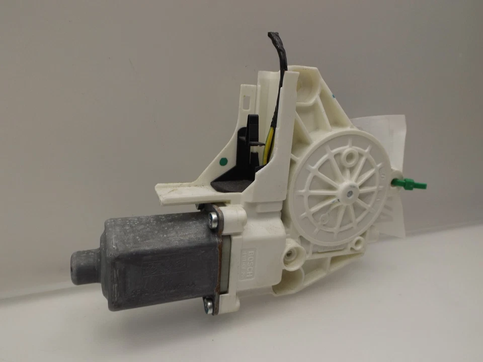 2005–2007 Ford Freestyle Rear Left Driver Side Power Window Motor Used OEM - Image 2 of 4