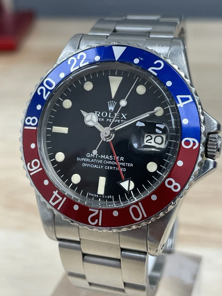 ROLEX GMT MASTER PEPSI 1675 VINTAGE FROM 1969 RED AND BLUE BEZEL 40MM