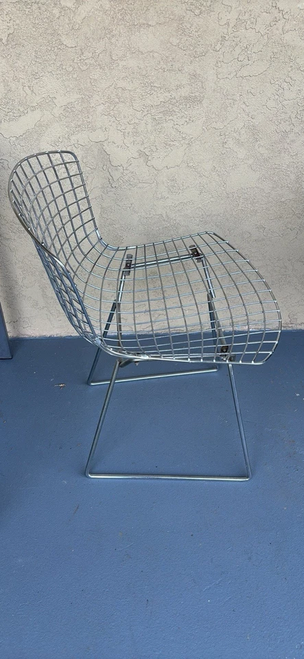 Knoll Bertoia Wire Side Chair – Mid Century Modern Design – Authentic Vintage - Image 4 of 4