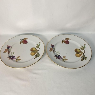 Royal Worcester Evesham Fruit & Berry Platem Set of 2 D7.9'' Used