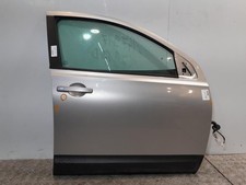 Porte avant et accessoires Nissan QASHQAI