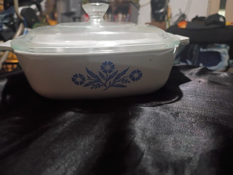 Vintage Corning Ware Blue Cornflower P-10-B  7" with original lid