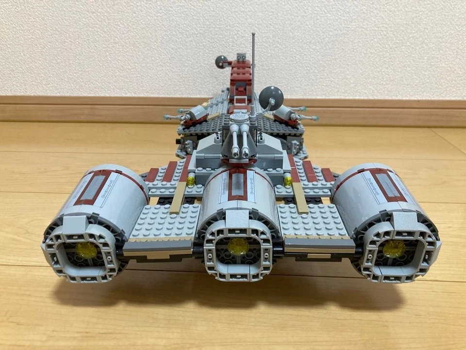 LEGO Star Wars Republic Frigate 7964 en 2011 usado retirado con manual como está Foto 4 de 4