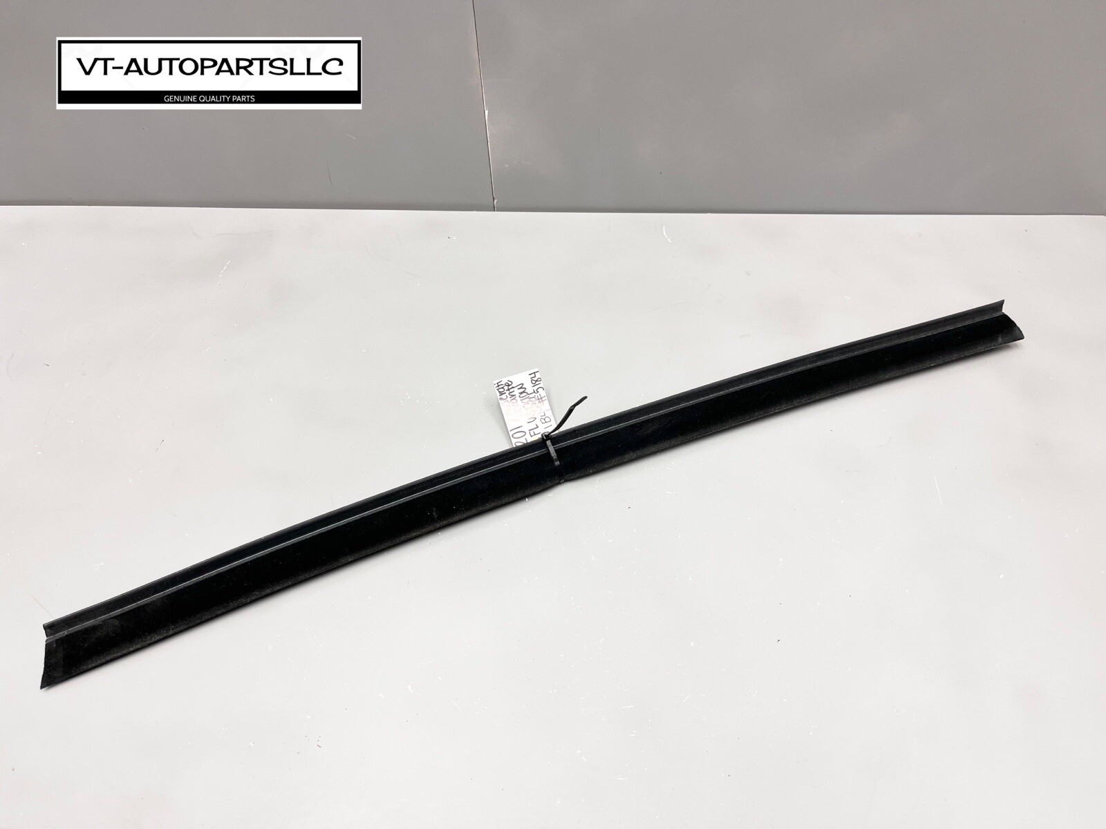 Maserati Levante 2017-2020 Front Left Inner Window glass seal