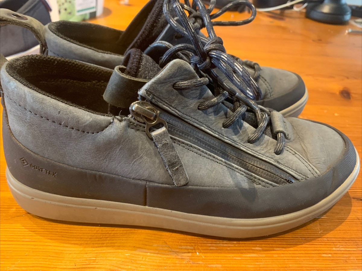 Ladies Blue Ecco Shoes Size 36 gortex UK