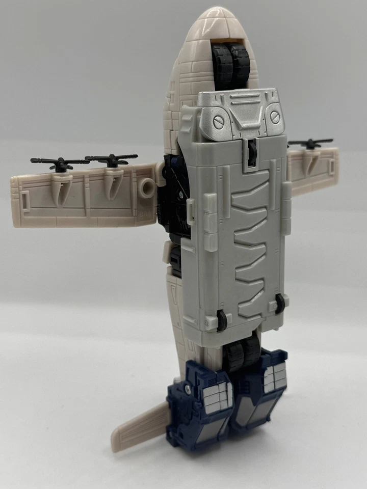 Transformers VTG Henkei Tankor Octane Classics Universe US Seller- Very Nice - Image 4 of 4