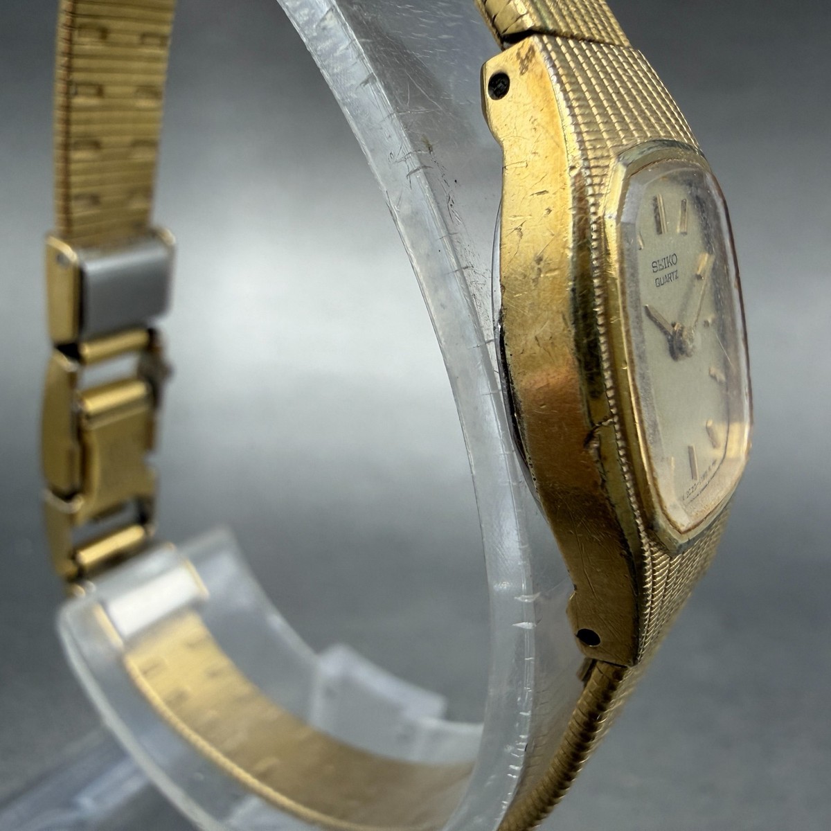 Seiko Watch Women 16mm Champagne Dial Gold Tone Rectangle 2c20