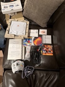 Sega Dreamcast Game Console