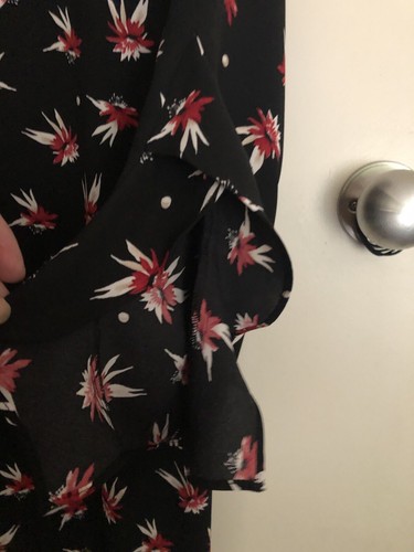 Veronika Maine Black Floral Shift Dress Keyhole Neckline Trumpet Sleeve Size 10 - Picture 3 of 7