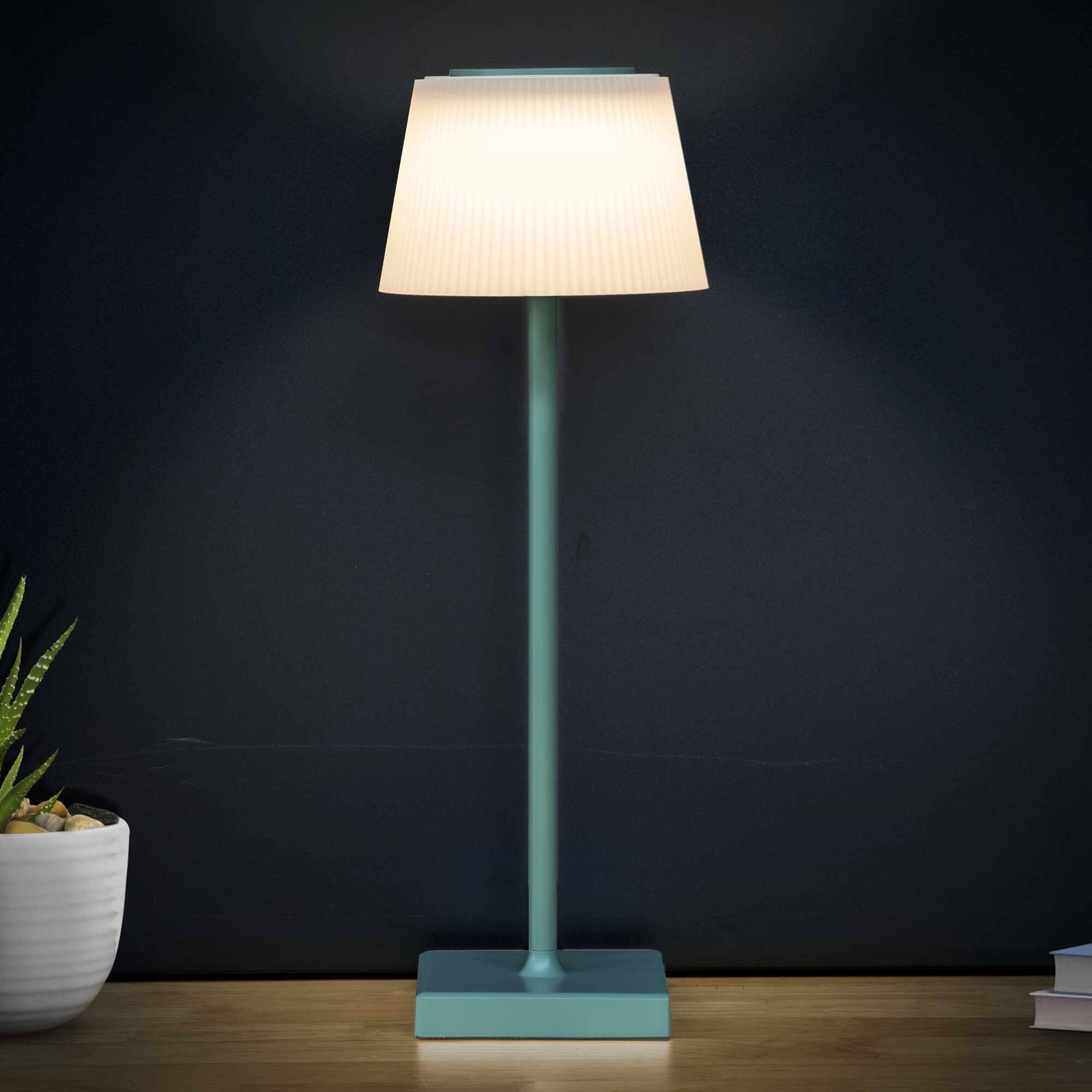 Rechargeable Table Lamp - Green Frame