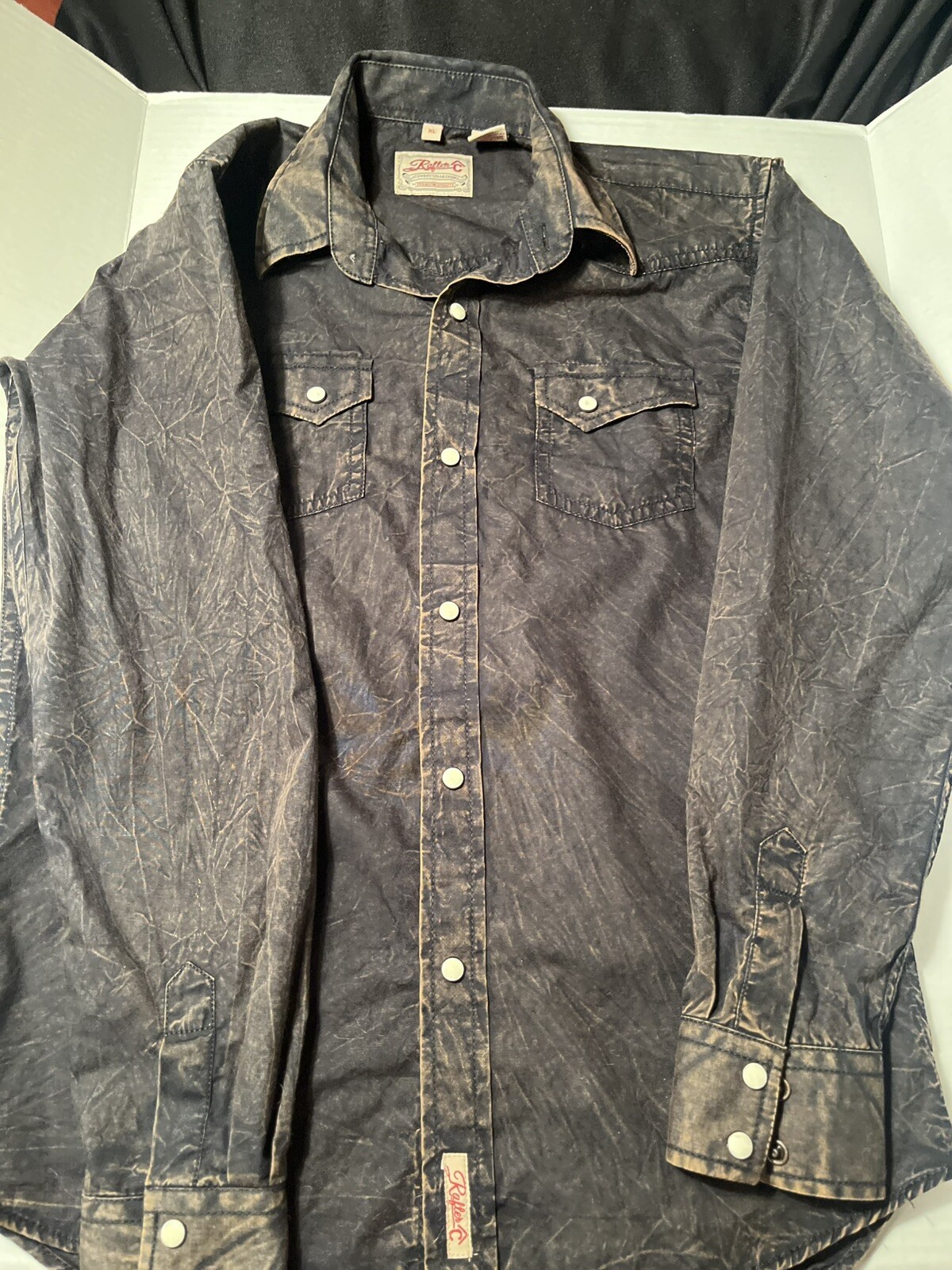Picture 1 of 9