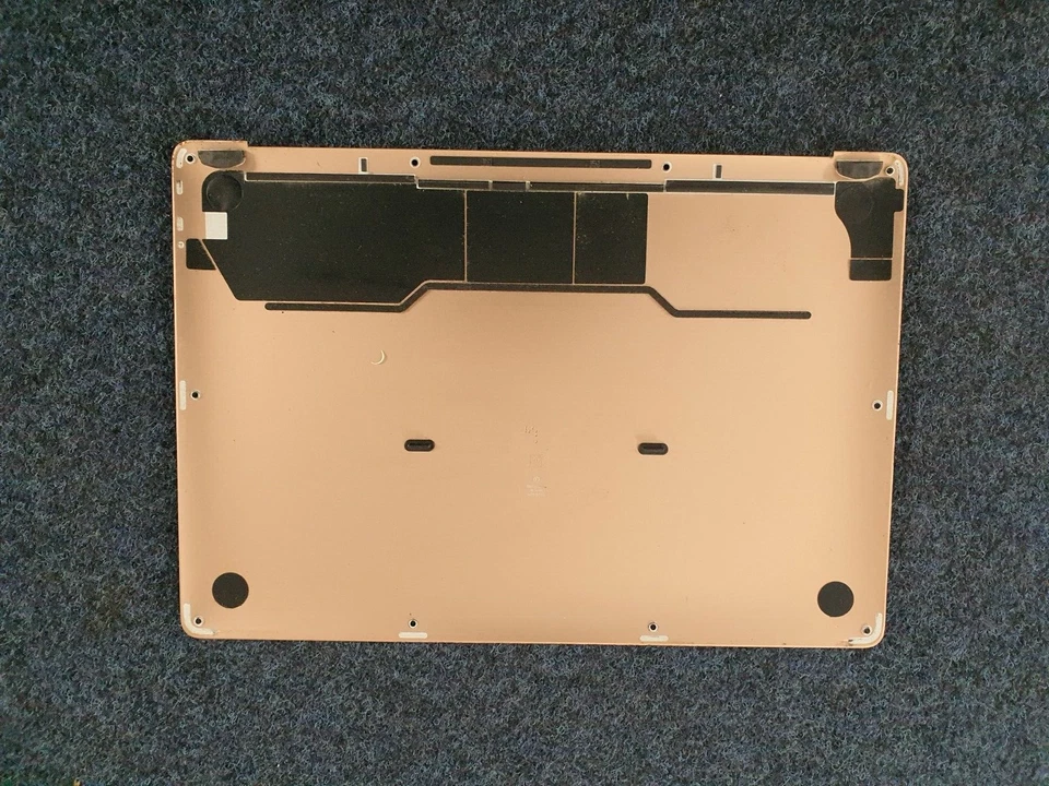 MacBook Air Retina 13" A1932 Bodenabdeckung 2018, Gebraucht - Bild 2 von 2