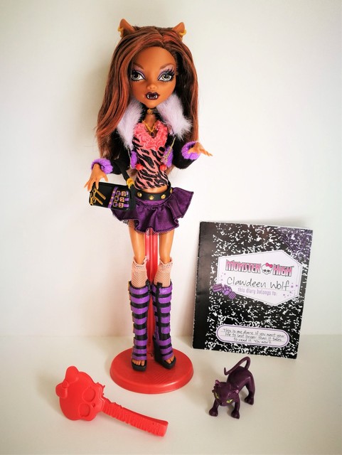 clawdeen wolf doll original