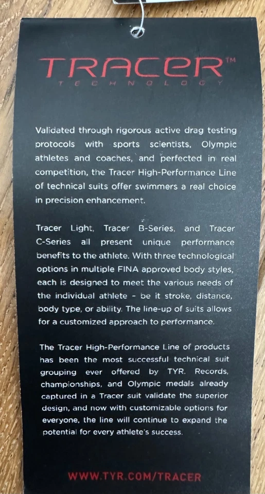 TYR 女式 28L 黑色示踪剂 B 系列 Aeroback 游泳短约翰美国制造带盒 — 第 4/4 张图片