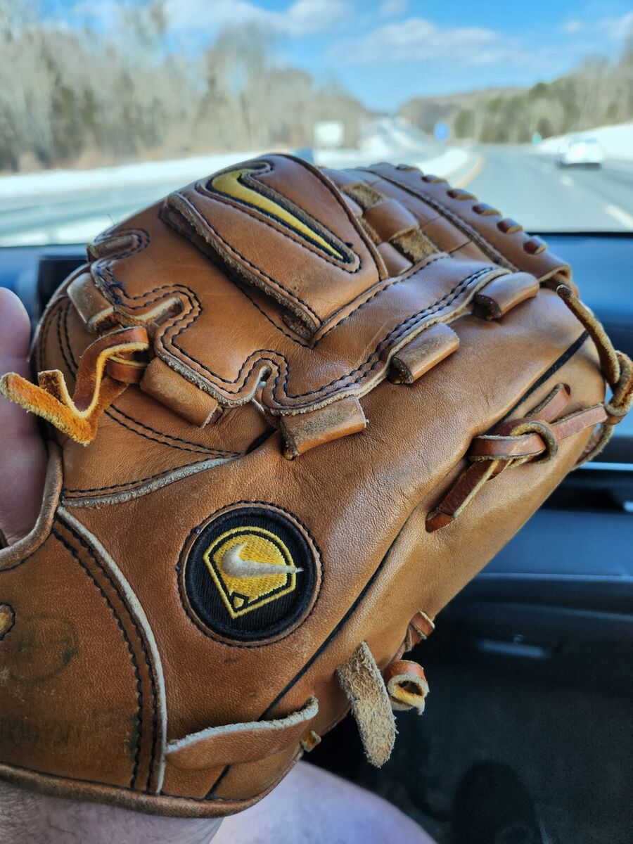 Nike pro gold 1150 baseball glove (Rare) Right Hand Throw | eBay Nike pro gold 1150 baseball glove (Rare) Right Hand Throw | eBay