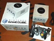 Nintendo GameCube Console + Pad + Mario Smash Football + Strom- & Tv-Kab Bien