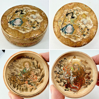 Antique Japanese Satsuma Meiji Period Box with Hand Painting Inside & Out