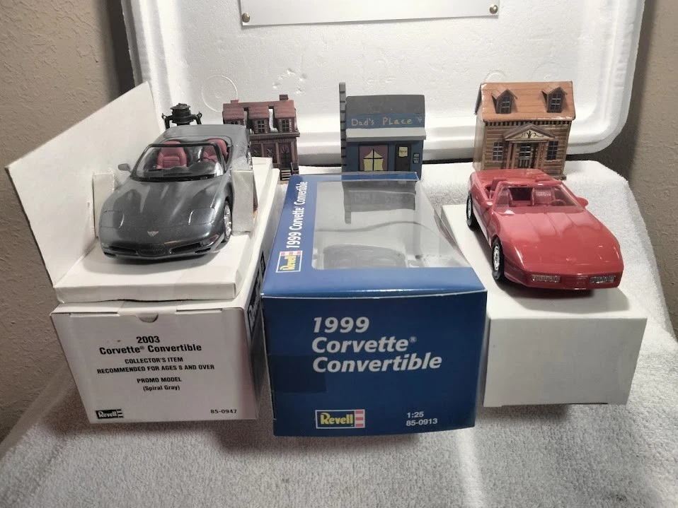 Vintage GM 1987, Revell 1999 & 2003 Dealer Promo Corvette Convertibles NIB Lot - Image 2 of 4