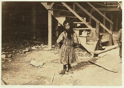 Oyster Shucking,Dunbar,Louisiana,LA,Child Labor,Lewis Wickes Hine,1911,8