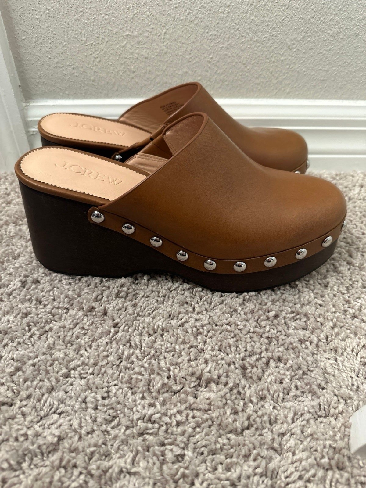 j. Crew platforms - image 2