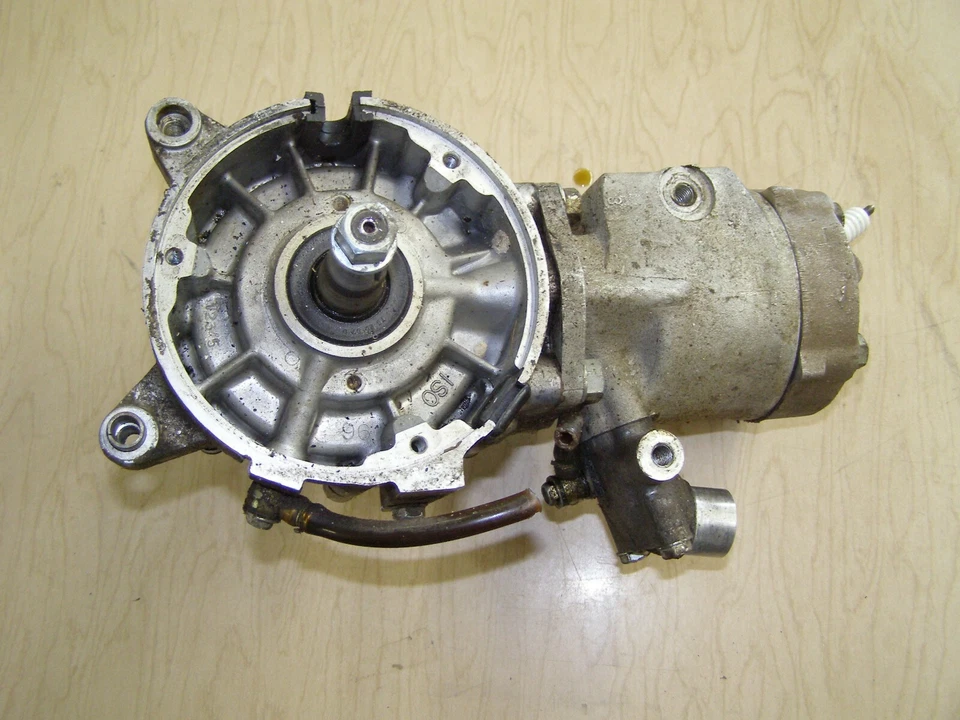 MOTOR FUERABORDA COMPLETO DT100-11664 VINTAGE SUZUKI 7HP 125PSI T57 Foto 4 de 4