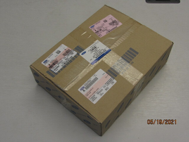 Genuine Ford Focus RH Rear Door Edge Protector 2486602 2018  