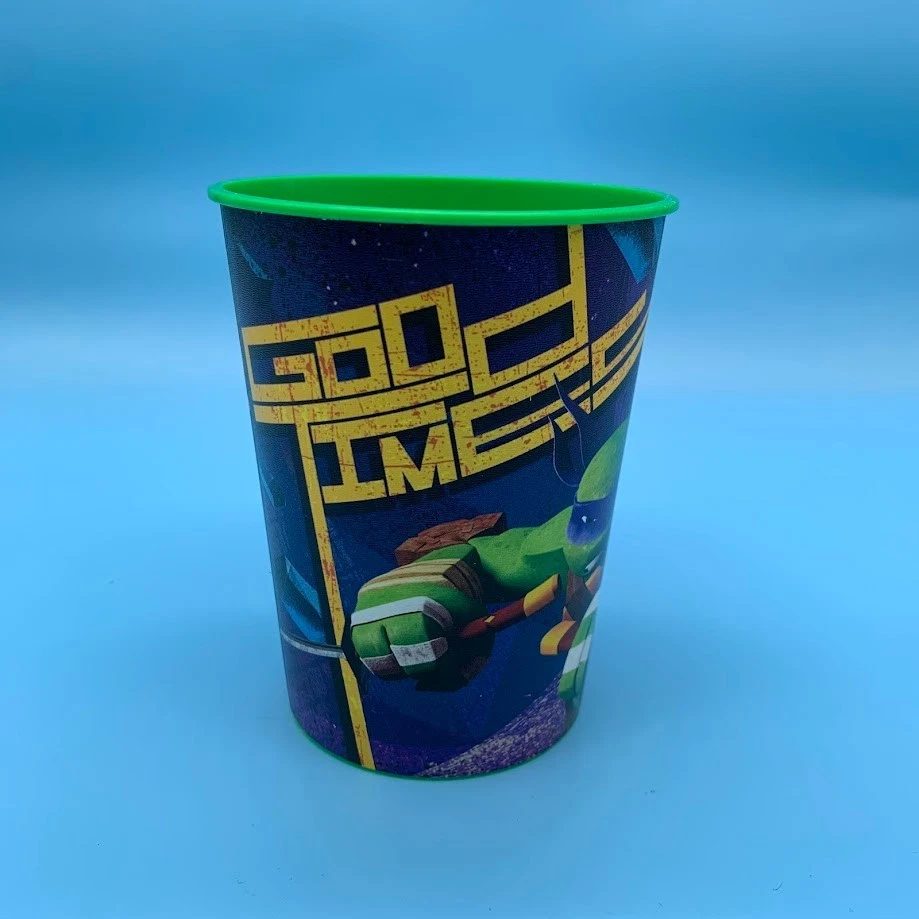 Tortugas Ninja Teenage Mutant 16 oz. Taza de fiesta de plástico reutilizable Foto 2 de 4