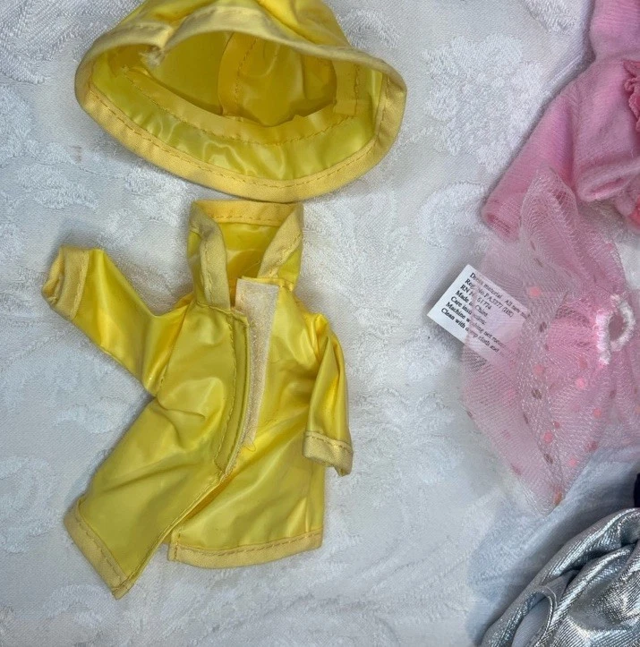 VETEMENTS Lotto vestiti bambola Lillian Vernon per bambole 7”