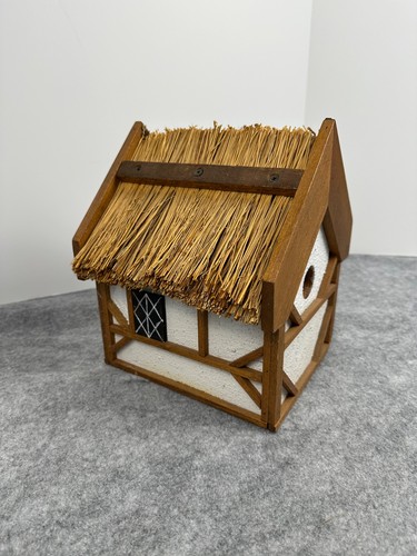 Tudor Fachwerkhaus Vogelhaus Reetdach Handarbeit Volkskunst Gartendeko - Bild 17 von 18