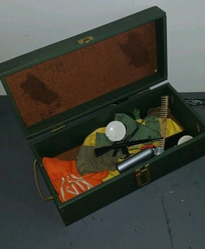 Vintage Hasbro Gi. Joe Footlocker Clothes and Accessories