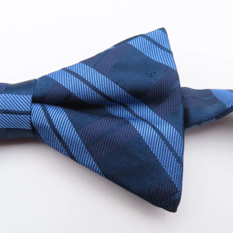 Esmoquin Izod Pajarita Azul Rayas 2.25" Ancho Pre Corbata Poliéster Foto 2 de 4