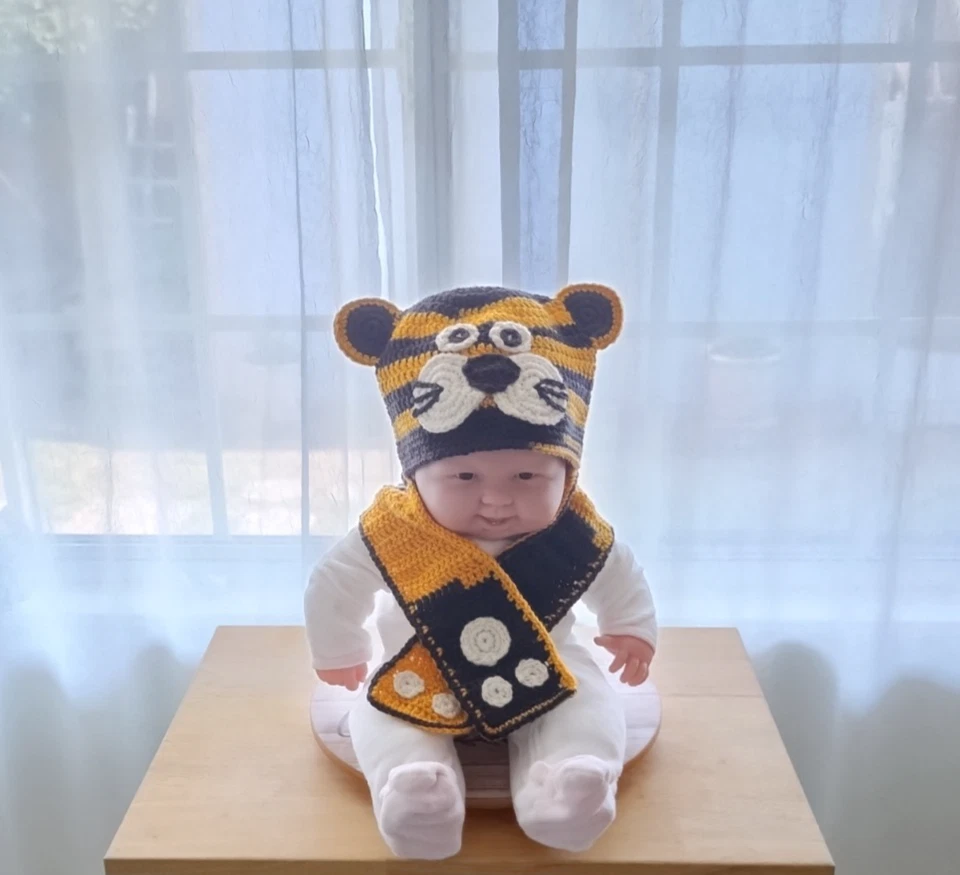 Nuevo Regalo Hecho a Mano Crochet Halloween Tigre Bebé Niño/Niña Disfraces Sombrero Set 6-12M Foto 2 de 4