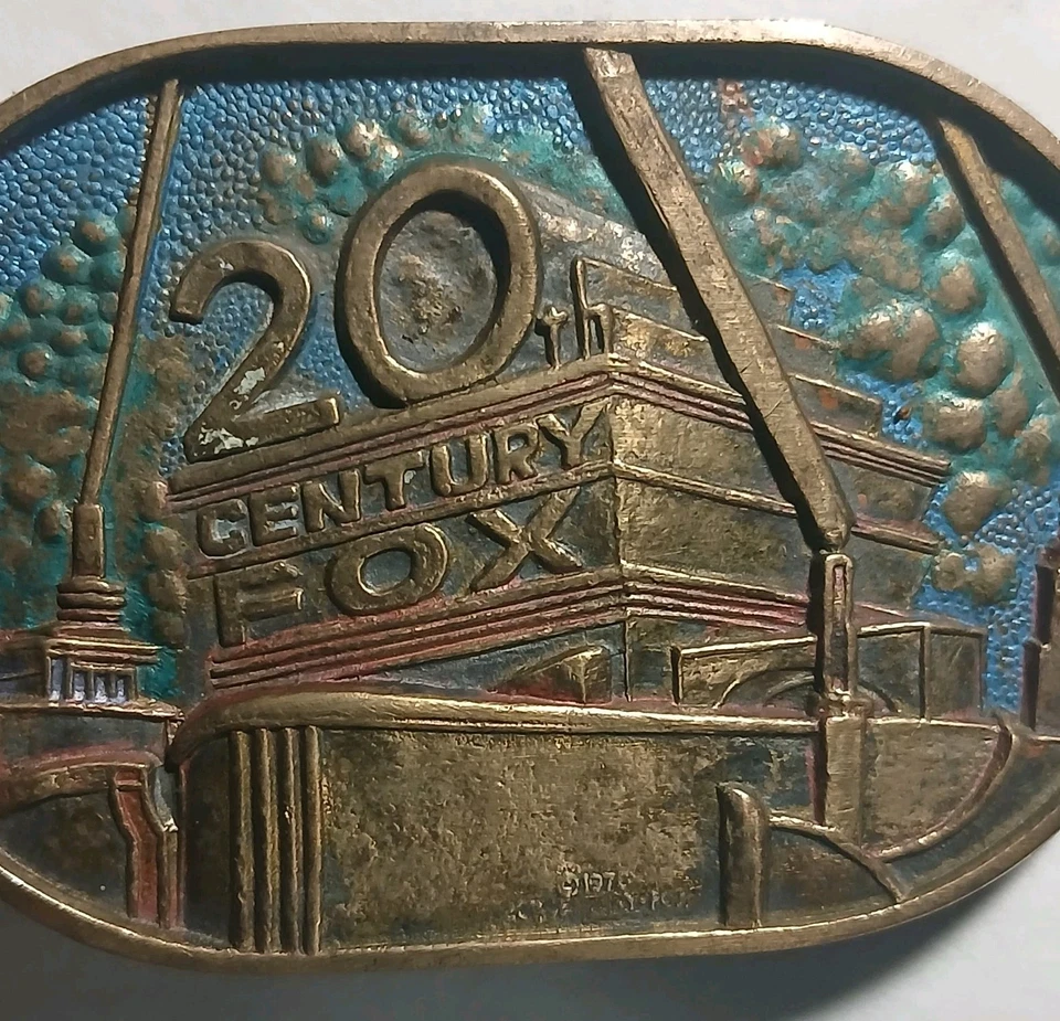 Beautiful, Vintage 1976 20th Century Fox Movie Premiere BTS Beltbuckle. - Image 2 of 4