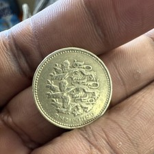 2002 UK One Pound (£1) Coin – Elizabeth II – ONE POUND Uncertified Ungraded